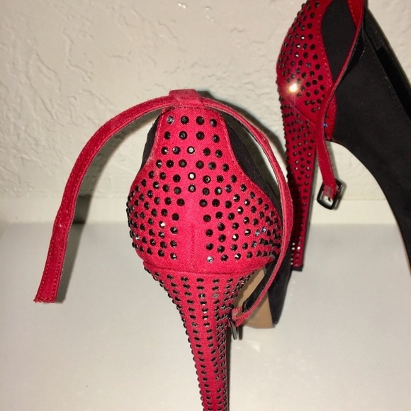 Women heels - Picture 3 of 8